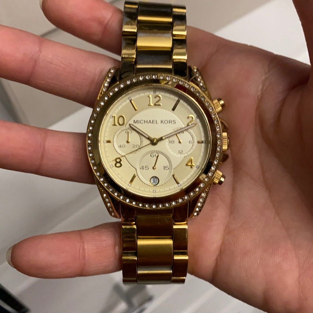 Michael Korea Gold Watch